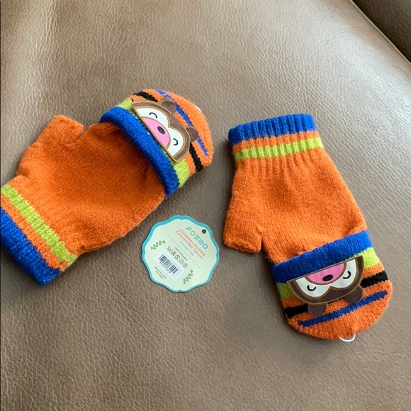 NWT children’s knitted convertible gloves - Picture 4 of 6